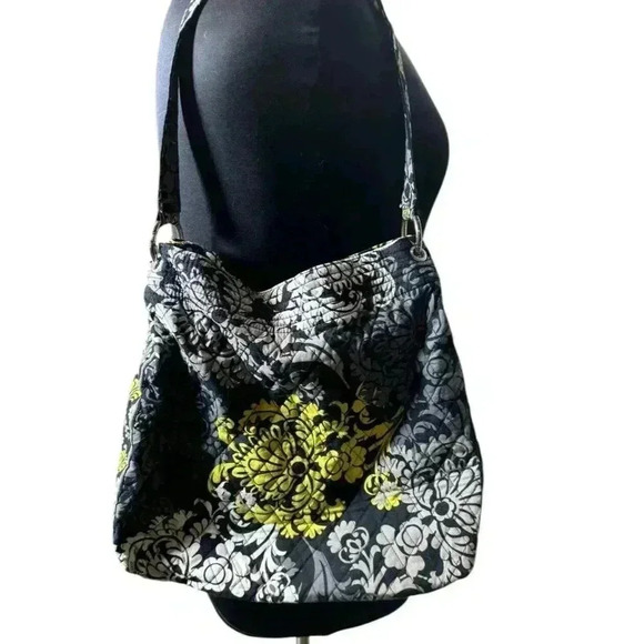 Vera Bradley Holiday Tote in Baroque - Shoulder Bag / Purse 14x14x2 - No pockets - Picture 2 of 3